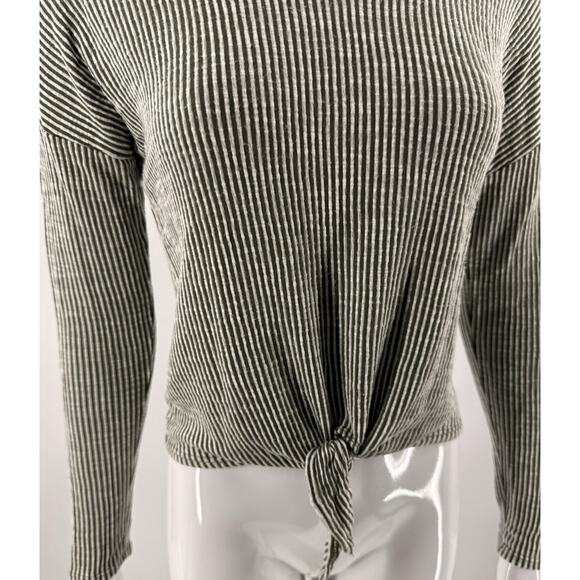 Caution To The Wind Tie Front Top Size Small Green White Ribbed V Neck Womens - Picture 2 of 6